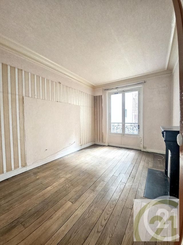 Appartement F3 à vendre - 3 pièces - 48.0 m2 - PARIS - 75018 - ILE-DE-FRANCE - Century 21 Joffrin Immobilier